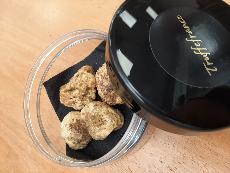 Morceaux de truffes blanches d'Alba fraîches 25g - Tuber Magnatum pico